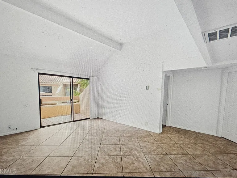 1400 W Edgehill Rd — Photo 19