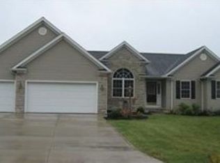 2954 Brookfield Dr, Barberton, OH