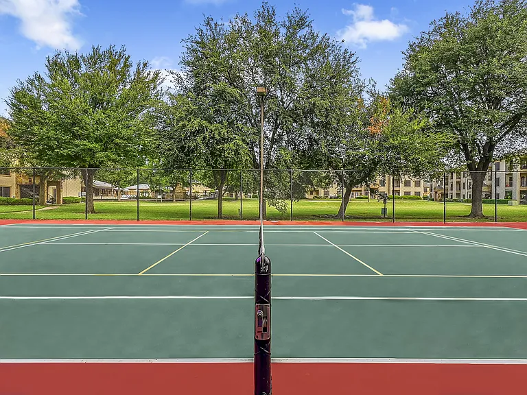 The Canyons Apartments in Fort Worth, Texas