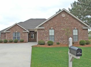 16 W Adam Dr, Sumrall, MS 39482