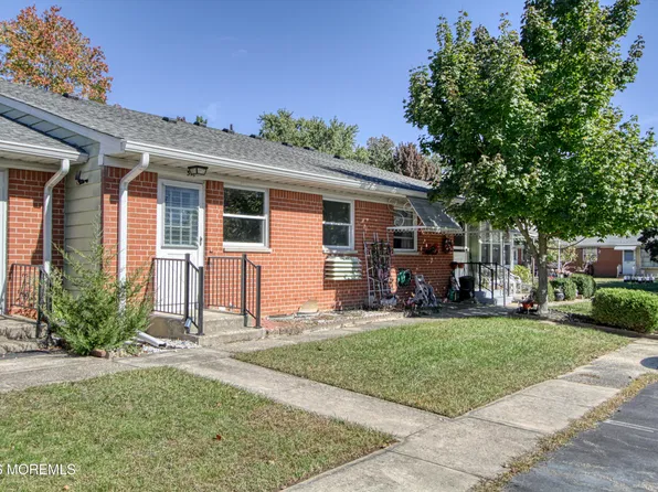 37 Yorktowne Parkway #H, Whiting, NJ 08759