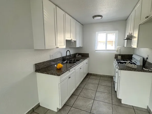 7729 Ventura Canyon Ave #2, Panorama City, CA 91402