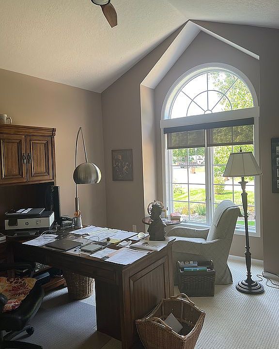 Den/Bedroom