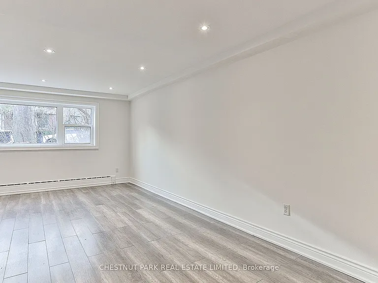 76 Walmsley Blvd #1 — Photo 6