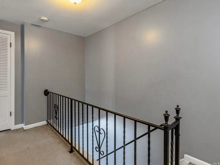 21 Fairgreen Dr — Photo 11