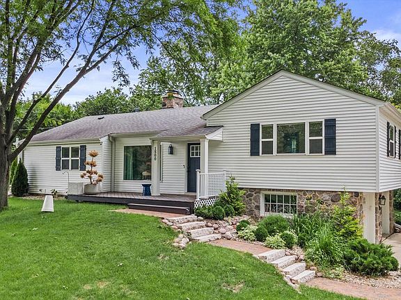 2nd image of 1800 Fairfax DRIVE