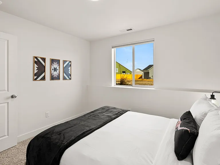 715 Thrice Loop — Photo 32