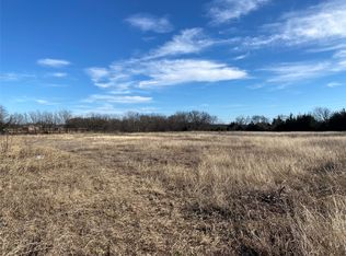 310 S May St, Whitewright, TX 75491