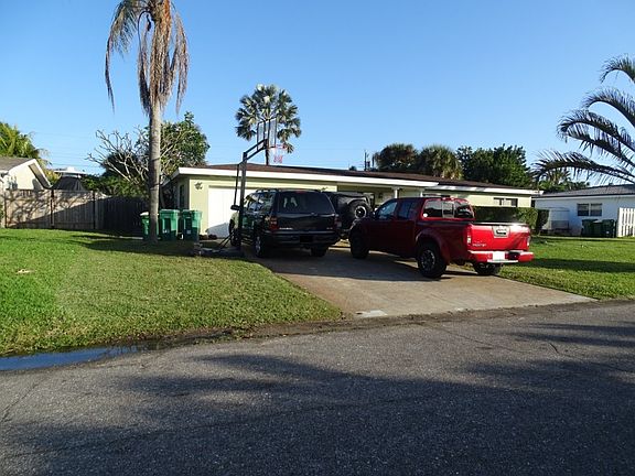 3rd image of 410 Norwood Ave