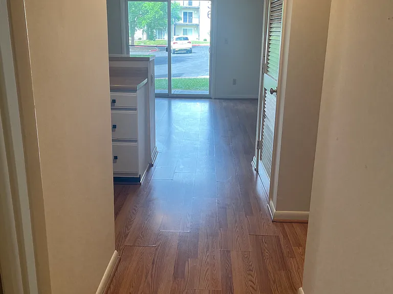 1348 Hunters Rd #D — Photo 2