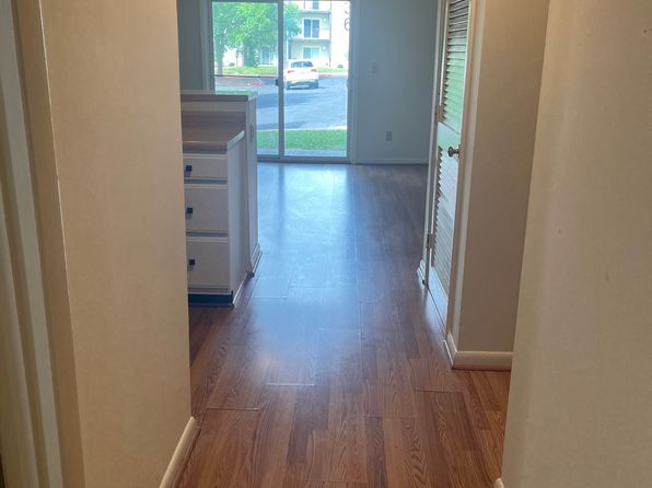1348 Hunters Rd APT D, Harrisonburg, VA 22801
