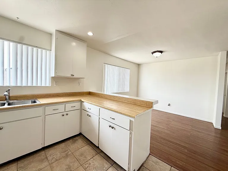 1143 Imperial Beach Blvd — Photo 5