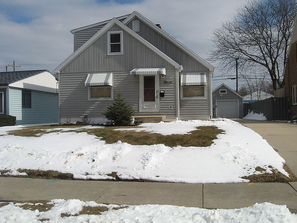 Home front view (winter)