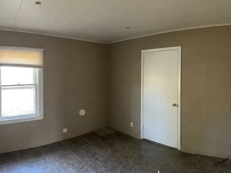 5461 Hamilton Ave — Photo 7