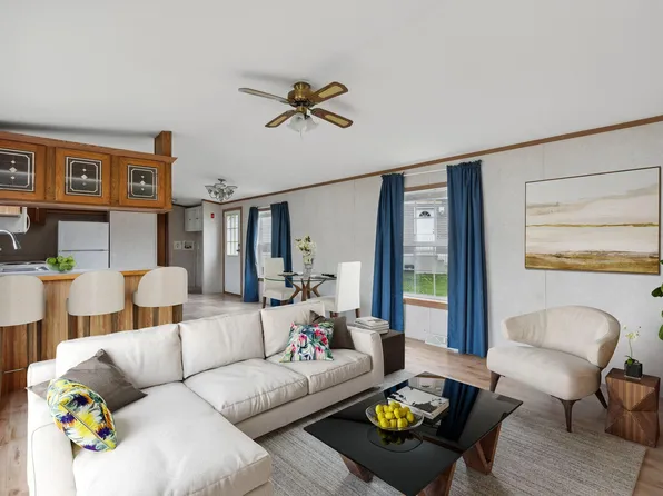 27 Oxbow Drive, Lewiston, ME 04240