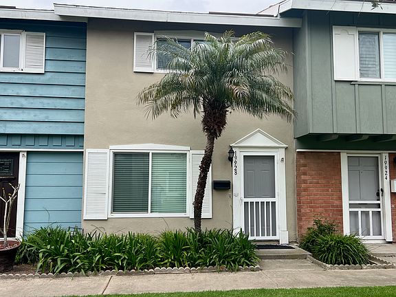 Unit Frontage landscape