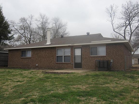 2nd image of 1405 Monica Ln