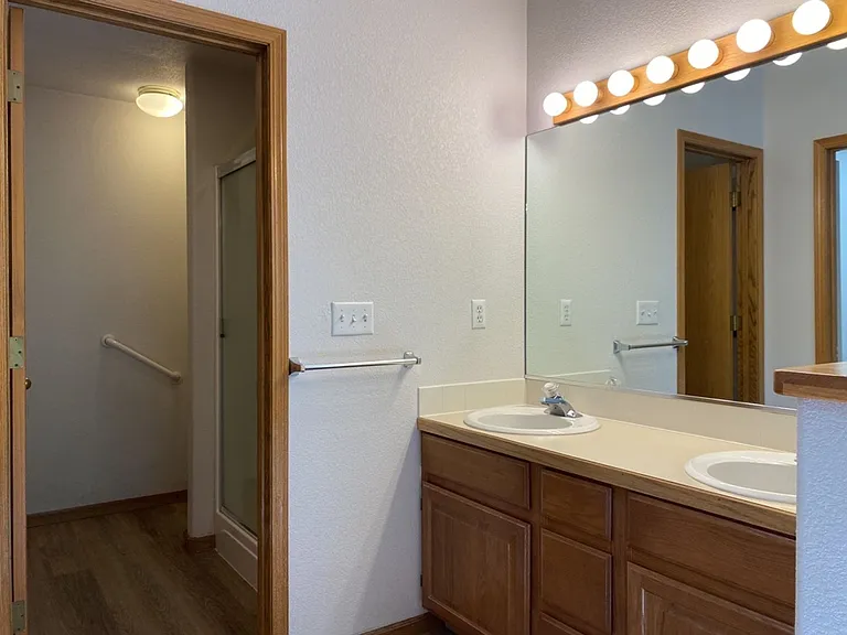 2325 Northbrook Dr — Photo 30