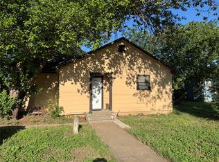 605 Trinity St, Stamford, TX 79553