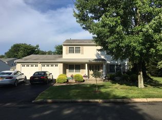 1 Carol Ln, Tappan, NY 10983