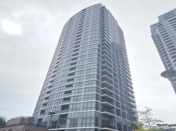 9 Valhalla Inn Rd Unit 1003, Toronto, ON M9B 0B2
