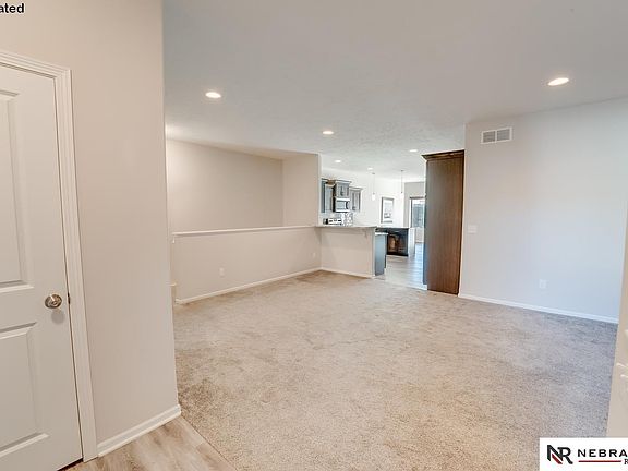4th image of 9824 S 89th St