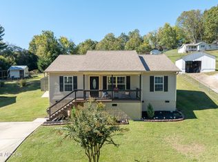 5925 NW Short Rd, Knoxville, TN 37921