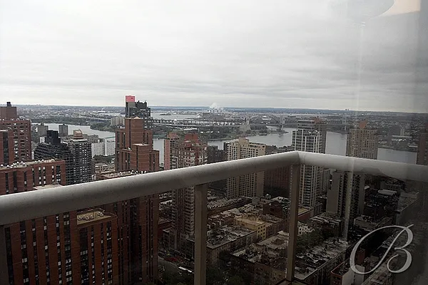 Sold by Bellmarc Realty | media 7