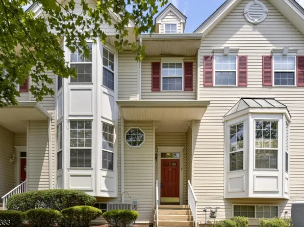 5 Cummington Ln, Raritan Twp., NJ 08822