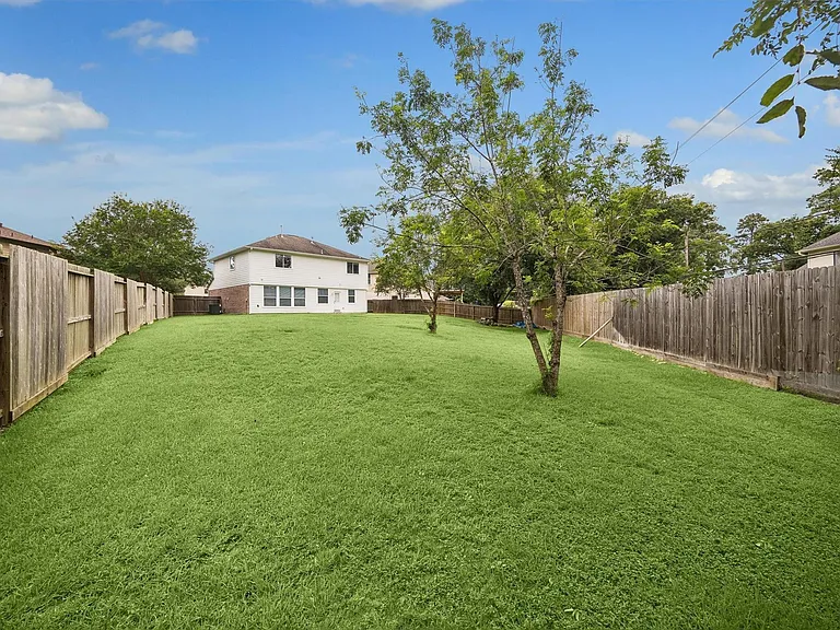 19202 Dickson Park Dr — Photo 13