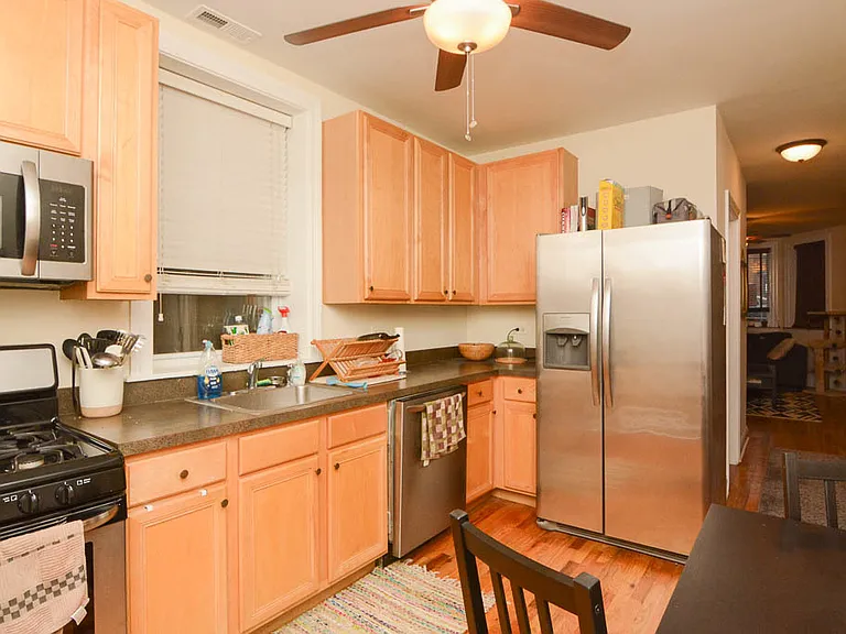 3833 N Paulina St #G — Photo 4