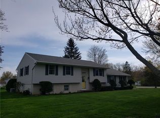 4295 Lacey Dr, Erie, PA 16510