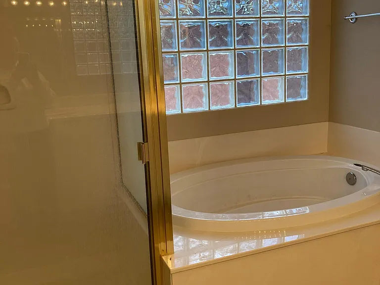 Shower and soaking bathtub