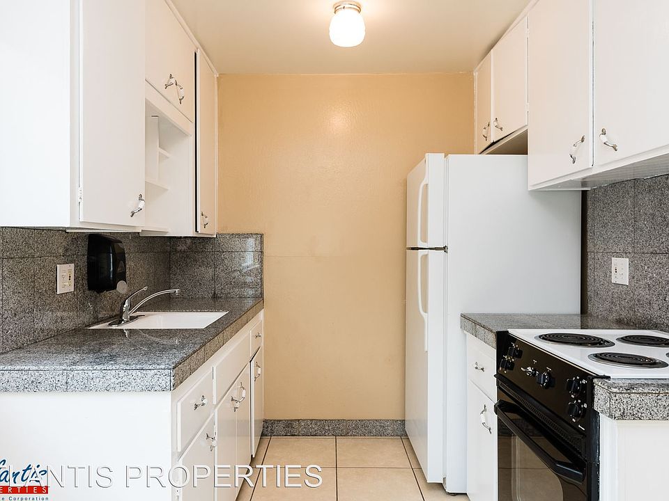 1st image of 2328 Karen Dr APT 04