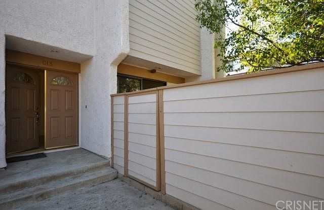 Beautiful Two-door entry