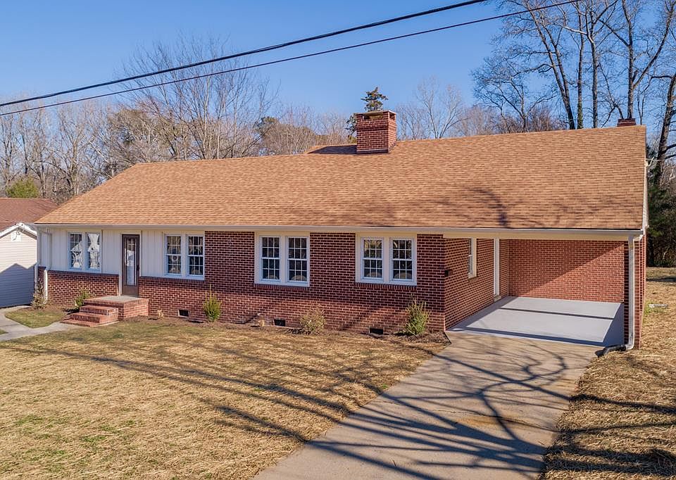 1st image of 313 Tillar St