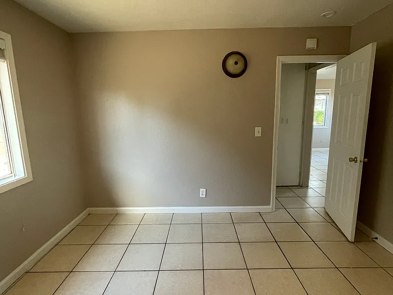 7468 Apache Trl — Photo 9