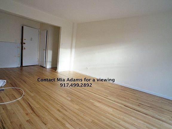 5th image of 25010 Grand Central Pkwy #5