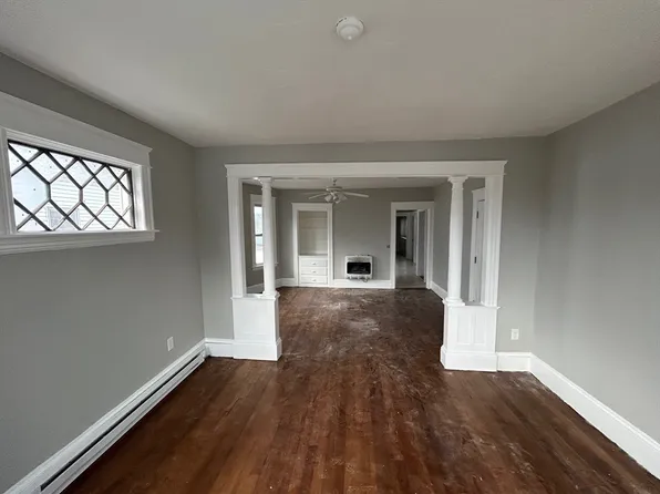 19 Henchman St #U3, Worcester, MA 01605