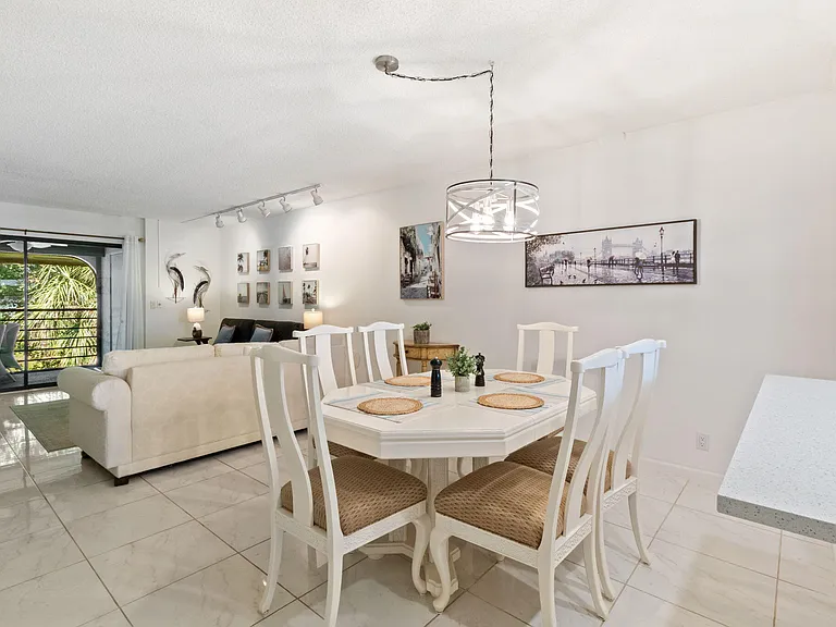 5380 Cedar Lake Dr #304 — Photo 13