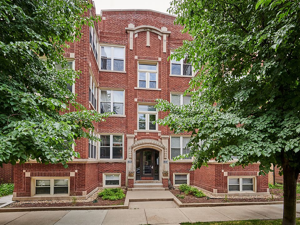 1st image of 3049 W Eastwood Ave APT 1E