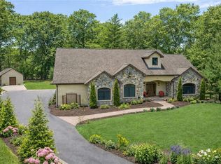 19 Blacksburt Ct, North Kingstown, RI 02874