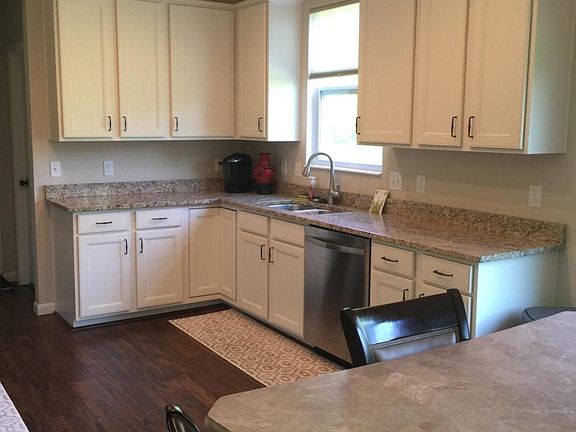 4th image of 6084 Dawson Dr