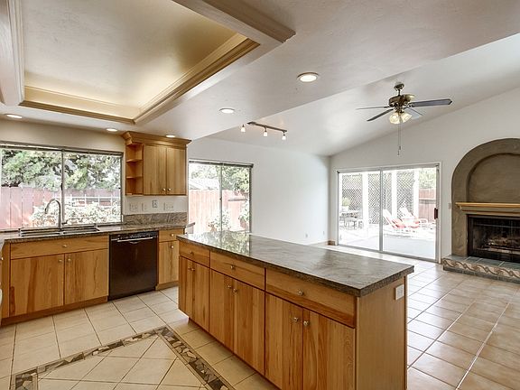 5th image of 11140 Southridge Way