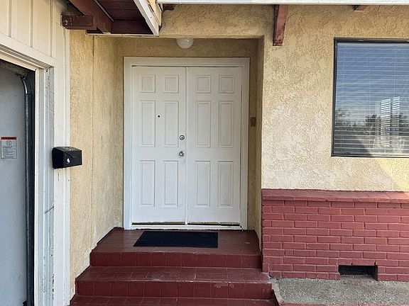 4th image of 13607 Charlemagne Ave