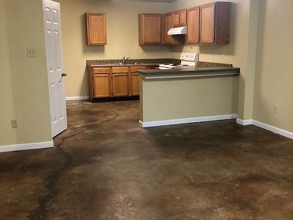 4th image of 407 Vieux Orleans Cir #B