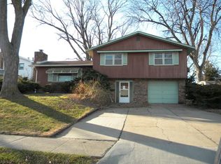 1105 Potter Rd, Bellevue, NE 68005