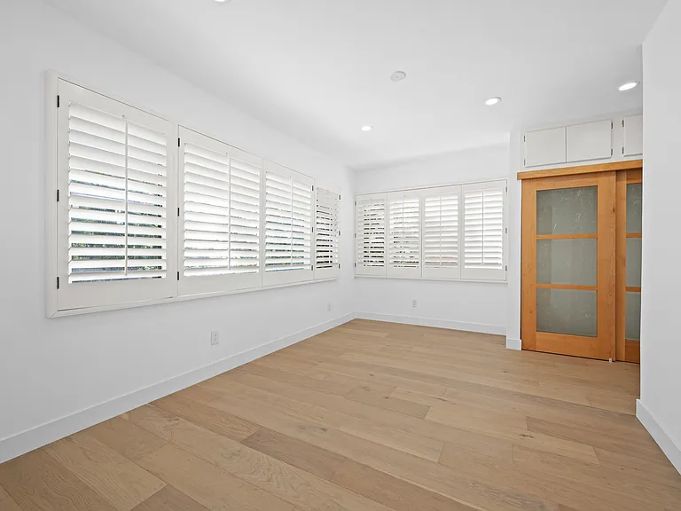 435 Dalehurst Ave — Photo 26