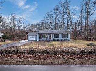 94 Mungertown Rd, Madison, CT 06443