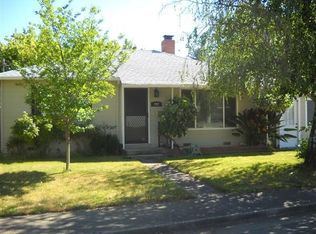 382 Warren Dr, Ukiah, CA 95482